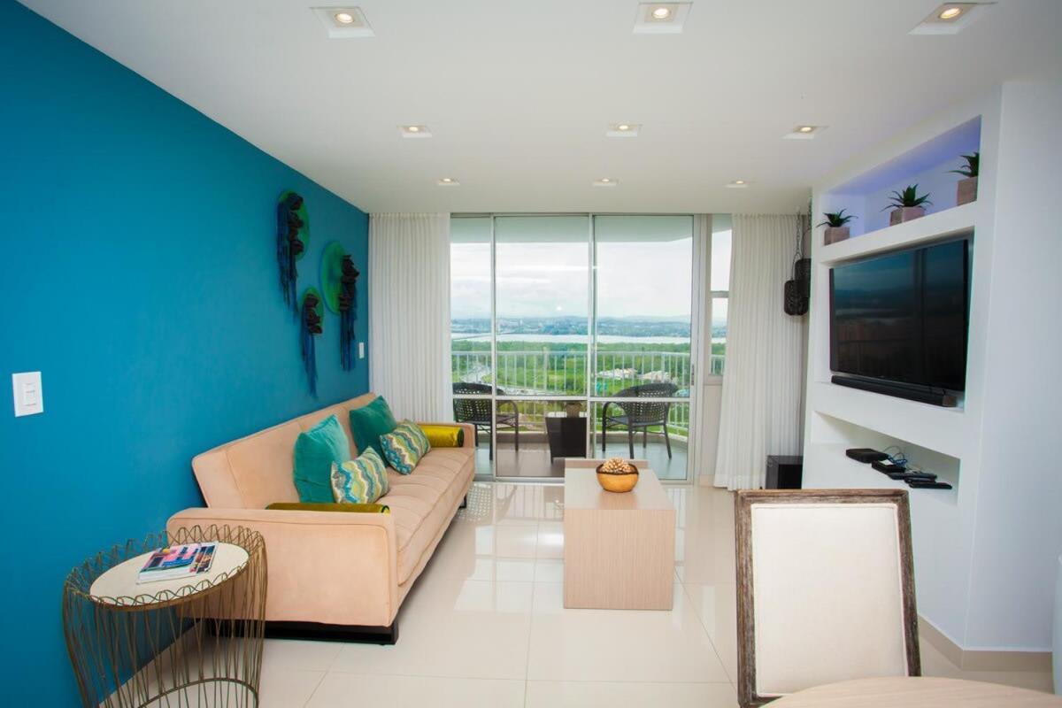 2Br Gem Ocean Front Building Isla Verde Beach Сан-Хуан Екстер'єр фото