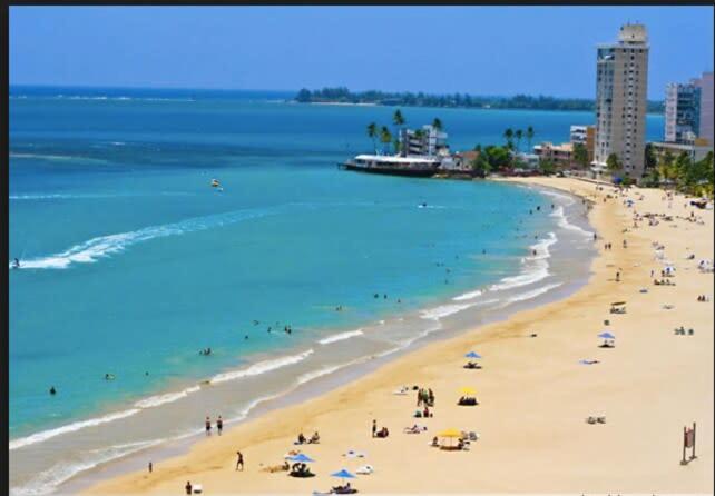 2Br Gem Ocean Front Building Isla Verde Beach Сан-Хуан Екстер'єр фото