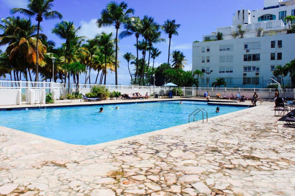 2Br Gem Ocean Front Building Isla Verde Beach Сан-Хуан Екстер'єр фото